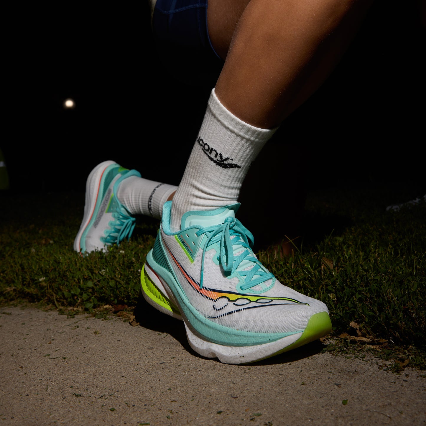 Saucony Endorphin Azura | White / Splash | Womens