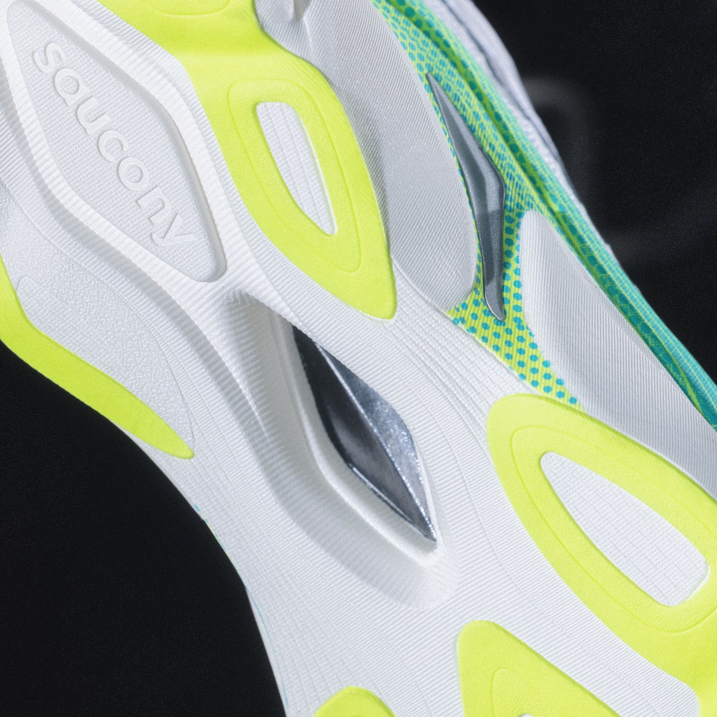 Saucony Endorphin Elite 3 | White / Multi | Unisex
