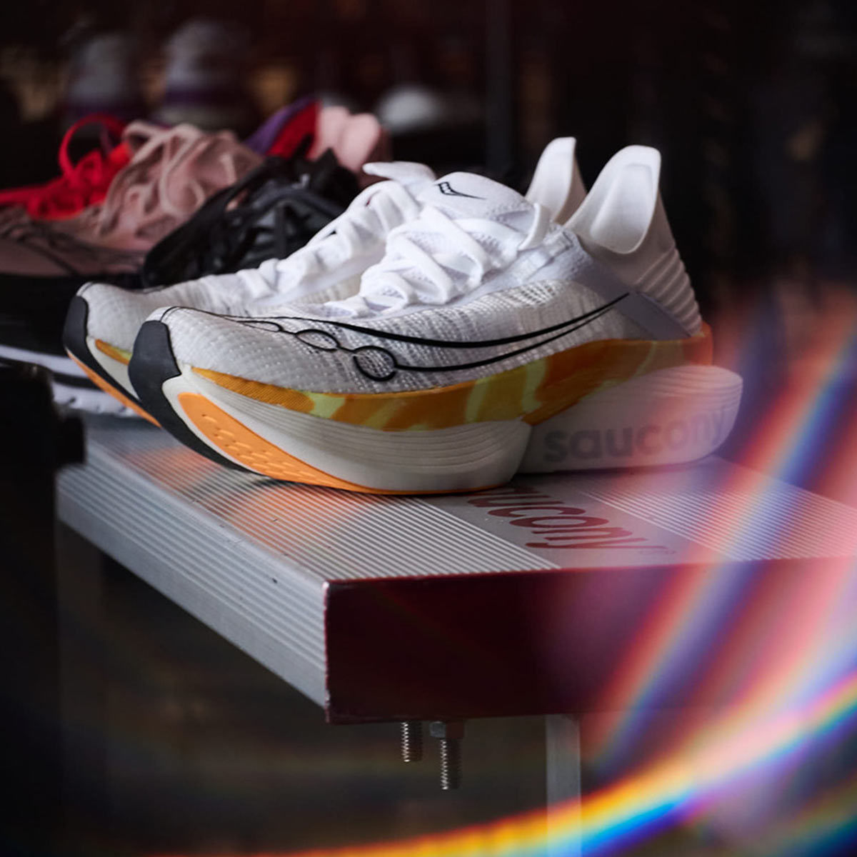 Saucony Endorphin Elite 2 | White / Peel | Unisex